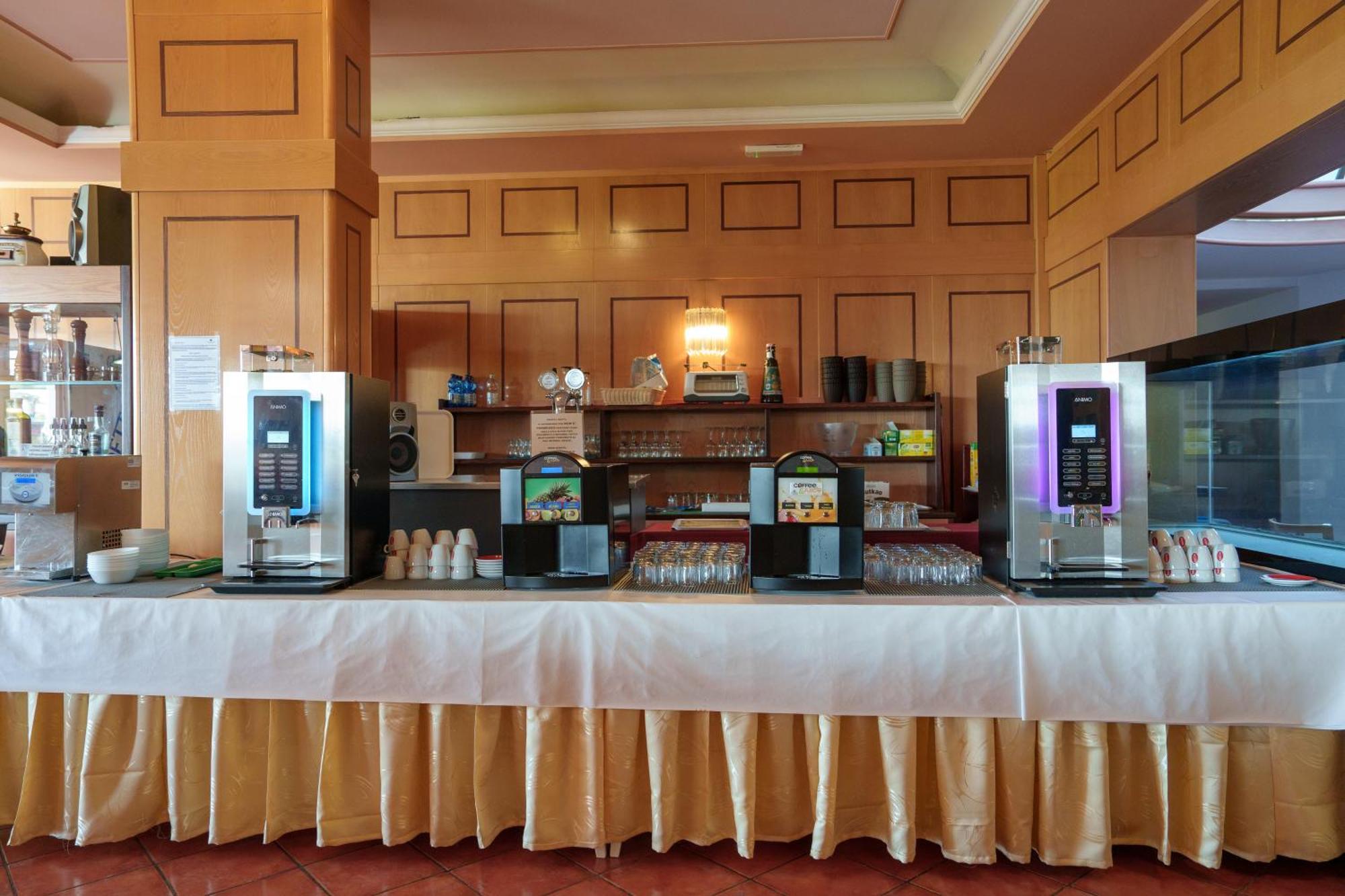 Hotel Villa Strassoldo "Ex Attianese Hotel Restaurant" Cervignano del Friuli Eksteriør bilde